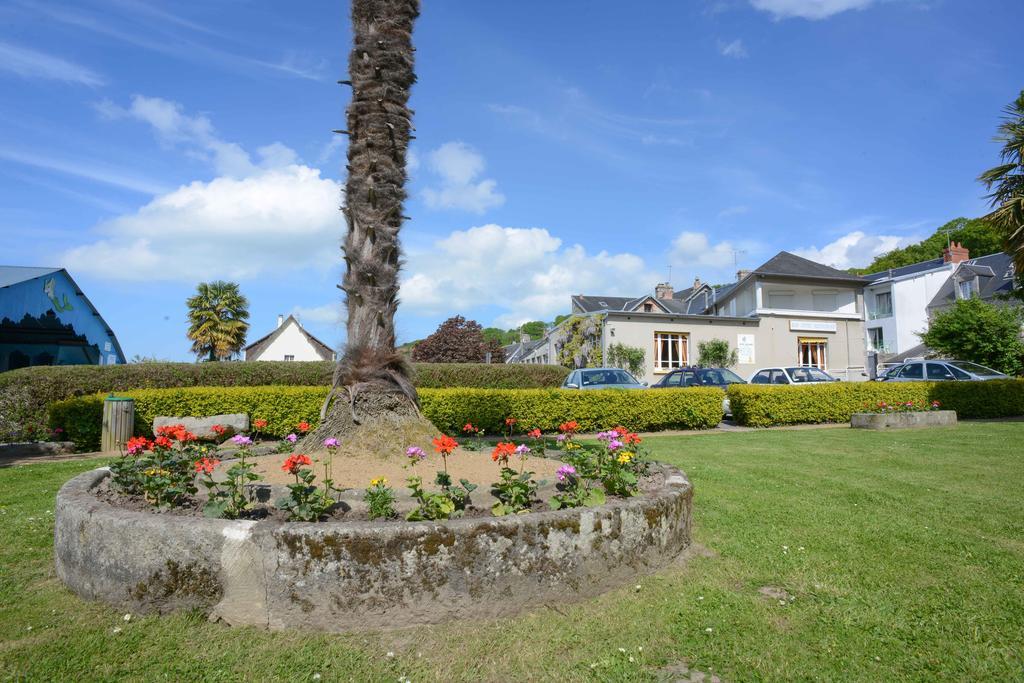 Hotel Des Bains Saint-Jean-le-Thomas Exterior photo